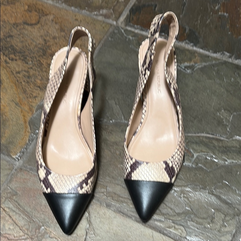 Banana Republic Women's Snakeskin look Slingback Heels EUC